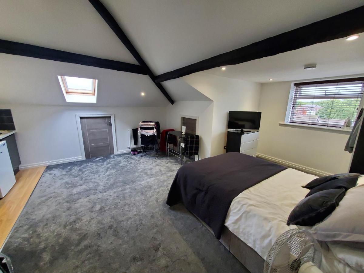 The Ashcroft Free Parking 4* Eccles (Manchester)