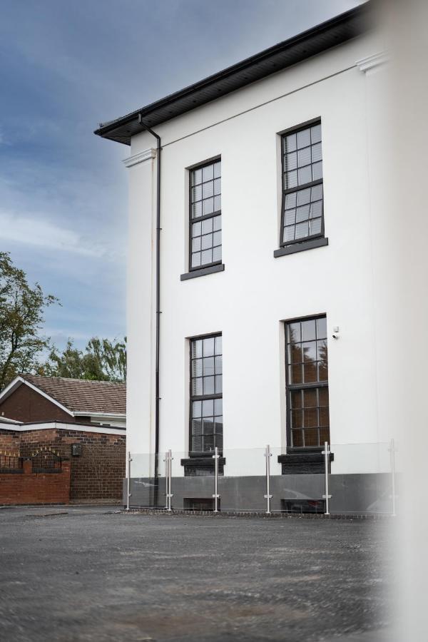 The Ashcroft Free Parking 4* Eccles (Manchester)